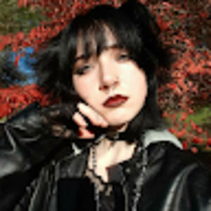 Meet your Posher, Liz